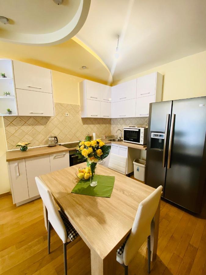 'M&M' Two Bedroom Apartment In Center Of Budva Exteriör bild